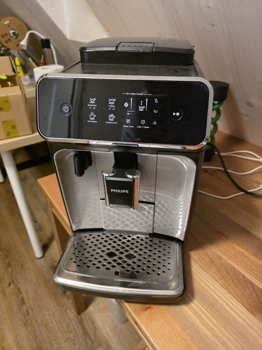 Philips Kaffeemaschinen & Espressomaschinen: Gepflegte Philips Kaffeevollautomat – Gebraucht aus Hölstein von Moserei14
