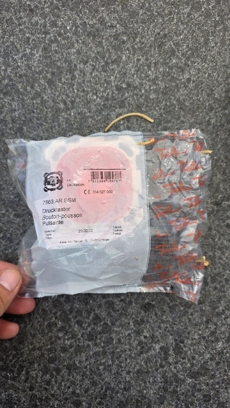 Spine: Feller Steckdosen & Schalter Set – Nuovo e nell'imballaggio originale da Andelfingen venduto da boss_89 5
