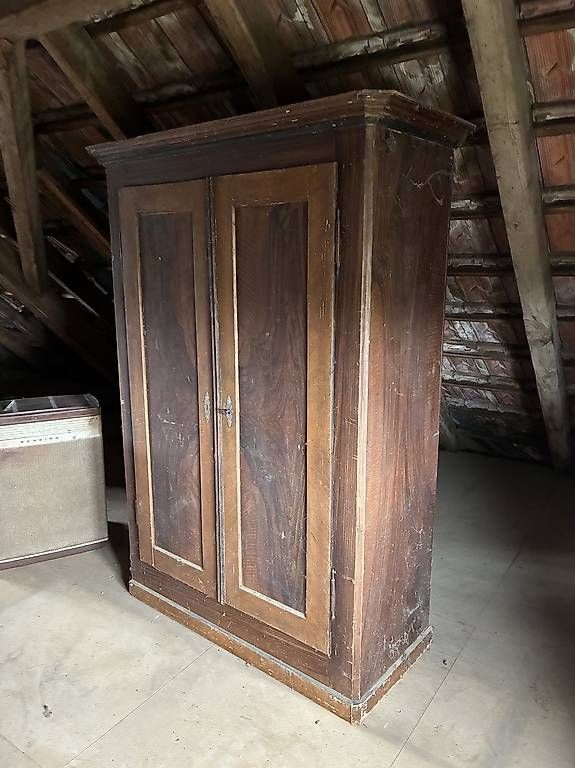 Armoires: Holzschrank – D'occasion à Knutwil par Momon