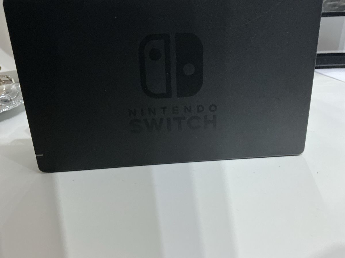 Nintendo Console: Nintendo Switch Neon Blue/Red + 128Gb microSD + case – Usato da Münchringen venduto da loo_b7bd 5