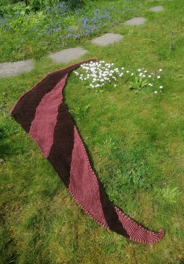 Foulard & Sciarpe: Schultertuch "Himbeerschoko" mit Alpaca     NEU – Nuovo (secondo la descrizione) da Langenthal venduto da Handstrick 7