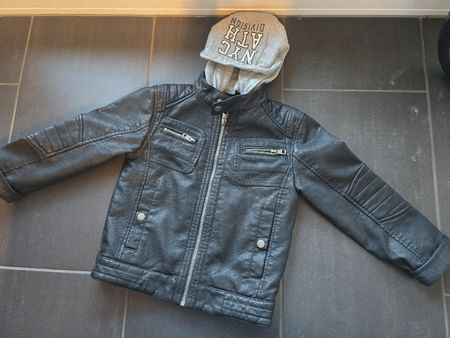 Jacke Lederimitat von C&A gr.122
