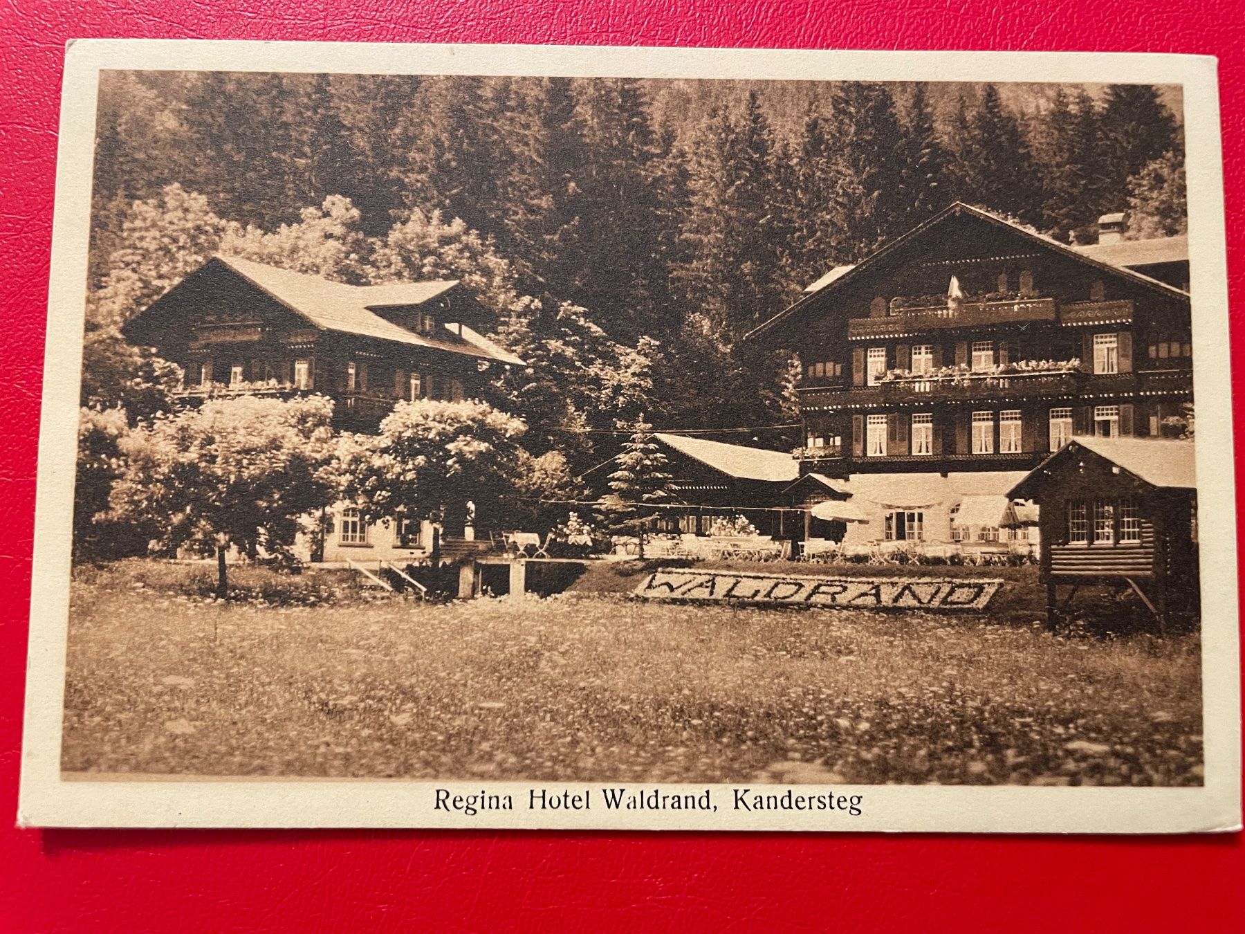 Cartoline postali: Regina Hotel Waldrand, Kandersteg – Usato da St-Légier-La Chiésaz venduto da Theo005