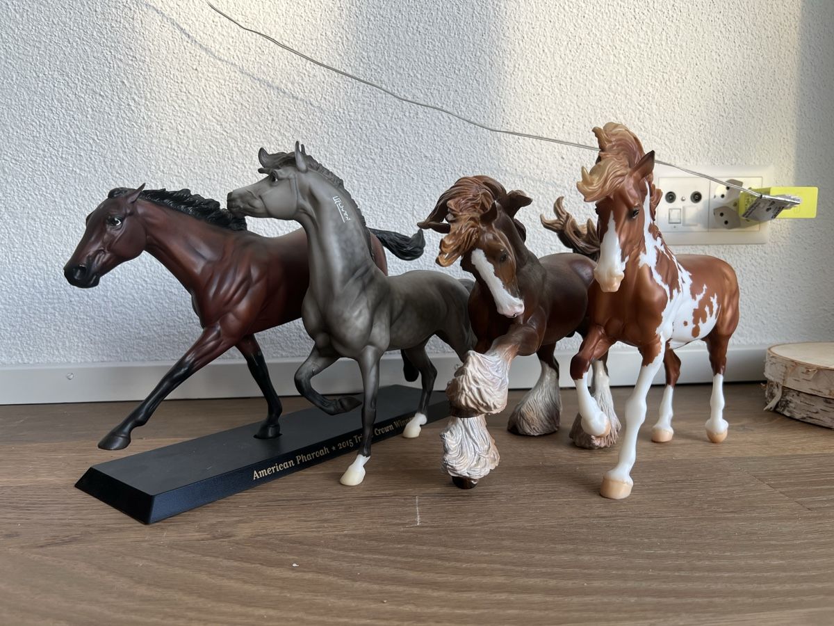 Figurines: Breyer Pferde Tradis – Neuf (Voir description) à Honau par StudioSunas