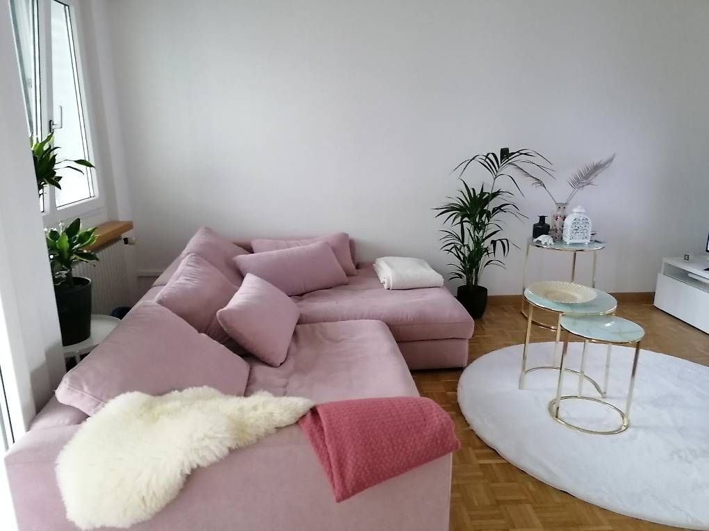 Sofas: Gratis: Bequemes Sofa in Hellrosa – Gebraucht aus Zürich von nan_s2tm 1