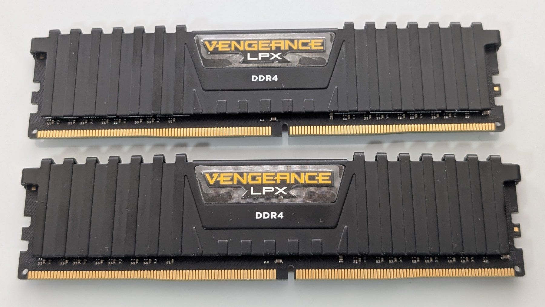 RAM Corsair Vengeance LPX 16 Go (2 x 8 Go) - DDR4-2400 CL14 (Gebraucht ...