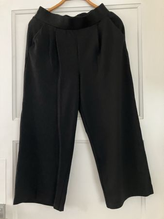 Schöne Culotte Gr. M neuwertig