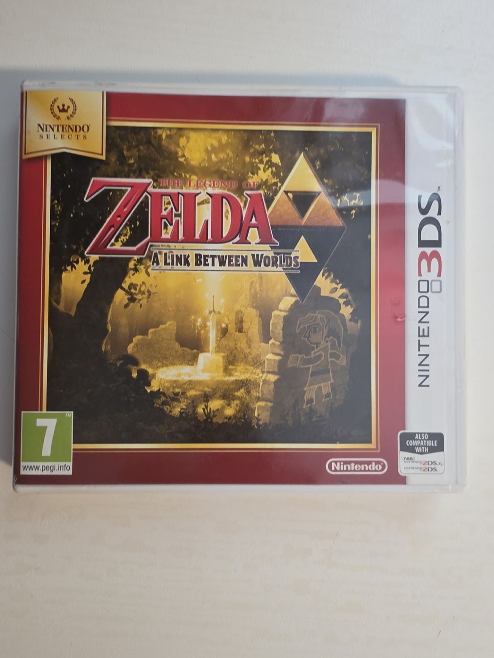Nintendo Spiele: Zelda A Link Between Worlds Nintendo Selects 3DS – Gebraucht aus Tafers von whereyogamesat