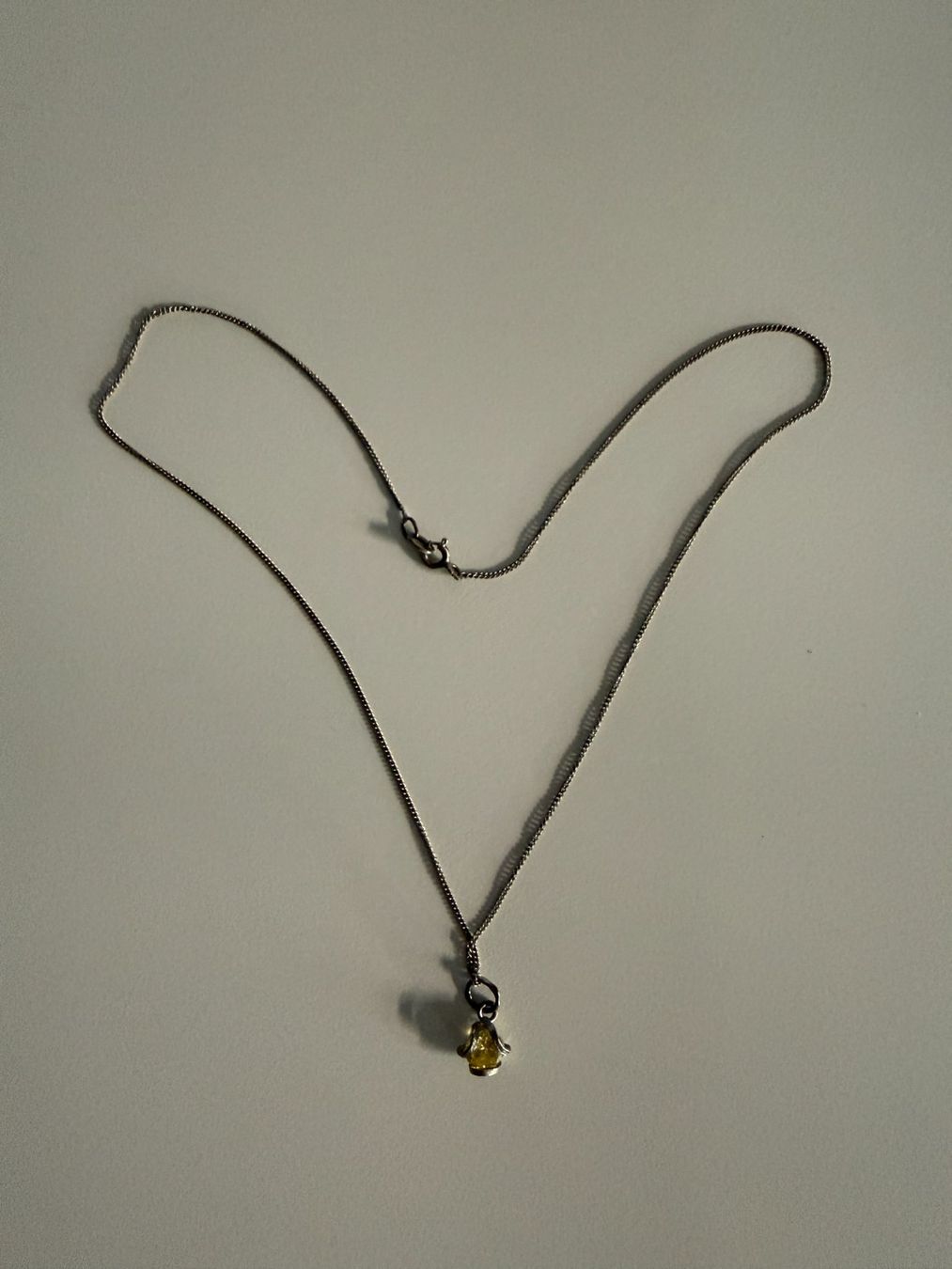 Catenine: Silber Halskette mit Stein – Usato da Zürich venduto da Diazaio