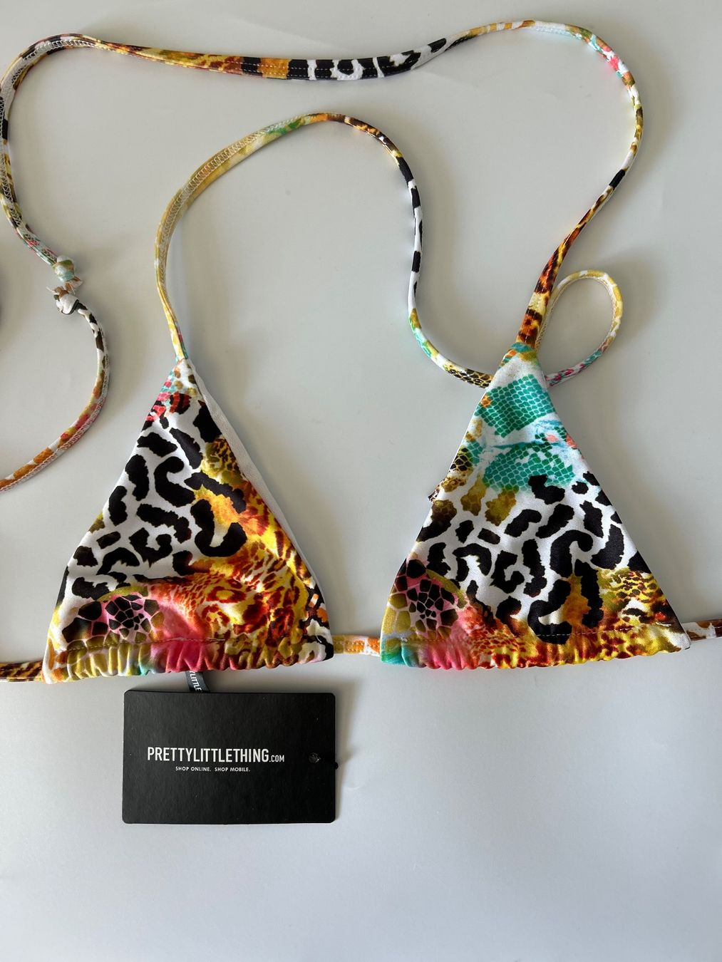 Maillots de bain & Bikinis: Prettylittlething Bikini top – Neuf avec emballage d'origine à Frauenfeld par isa_9cy7 1