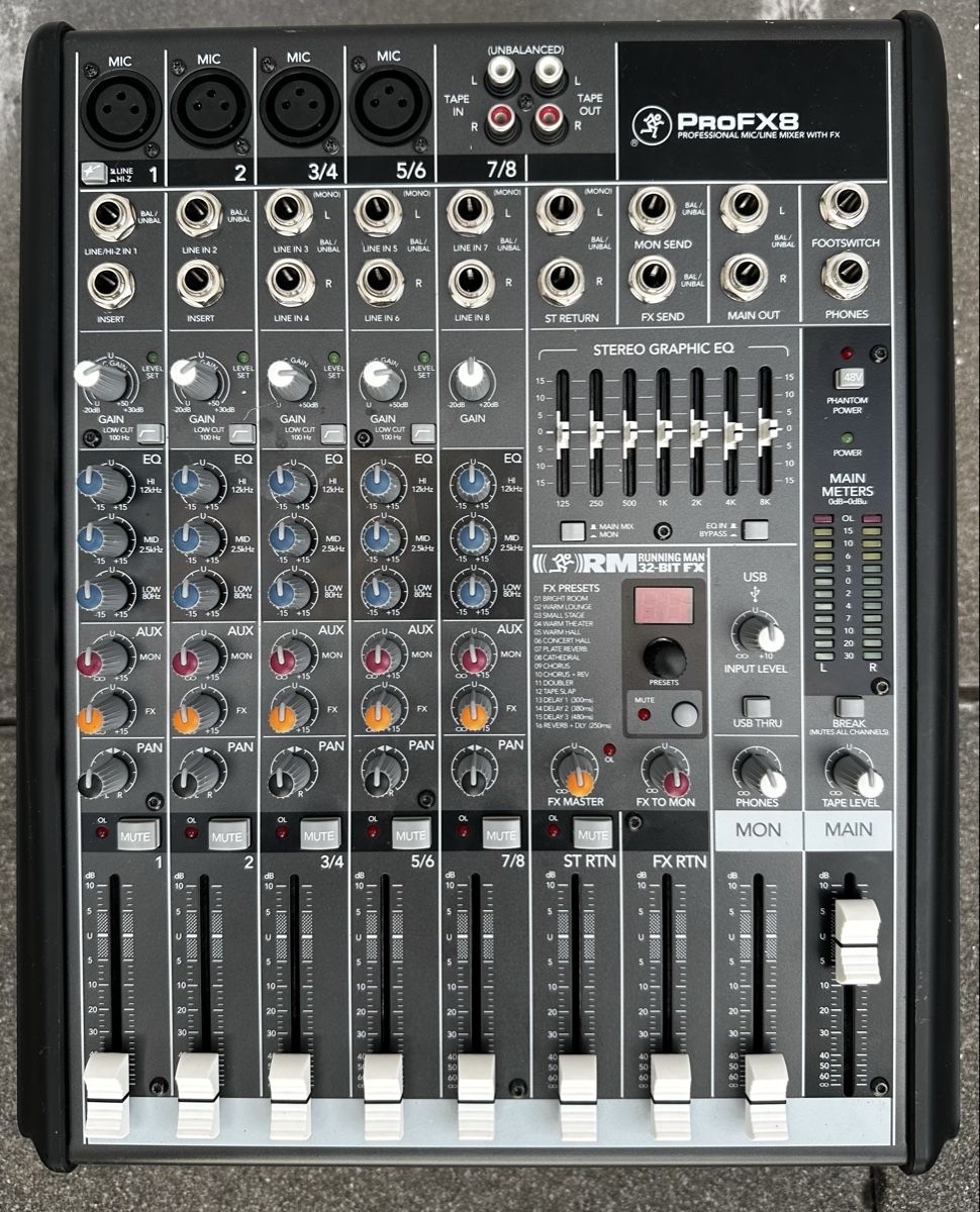 Mackie Console di mixaggio: Mackie ProFX8 Audio Mixer – Usato da Zürich venduto da deftwow