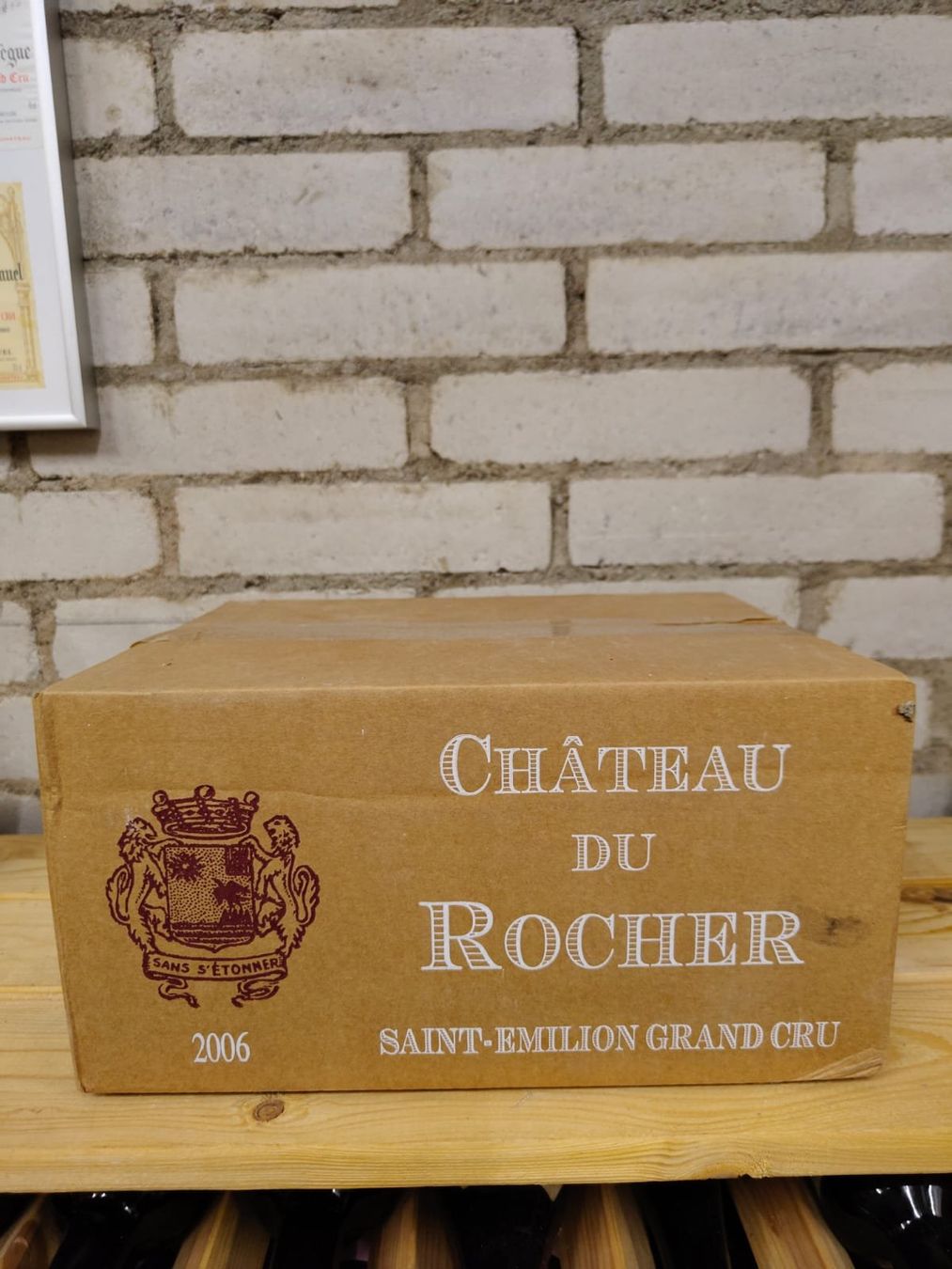 Vino: 2006 Château du Rocher – Nuovo (secondo la descrizione) da Münchenstein venduto da wusmarino