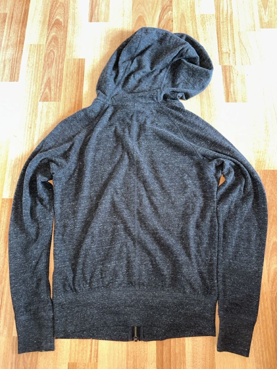 Nike Maglioni & Felpe: Nike Kapuzenpullover mit Reissverschluss Gr. XS – Usato da Grub AR venduto da sam_rq67 1