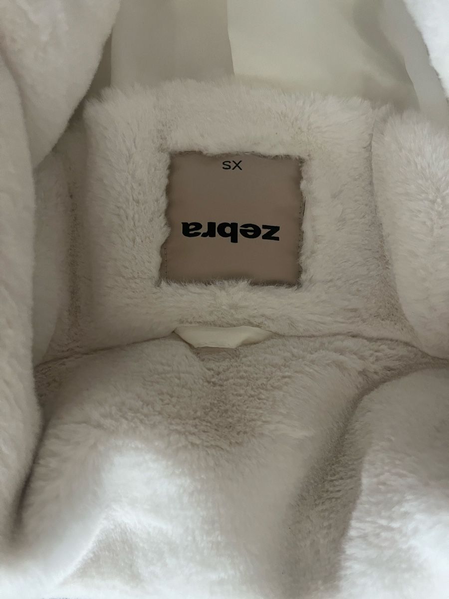 Zebra Cappotti: Mantel Zebra weiss flauschig – Nuovo (secondo la descrizione) da Olten venduto da sae_82z2 6