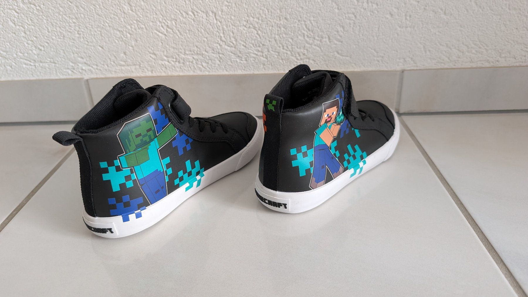 Next Scarpe per ragazzi: Minecraft Sneaker, Gr 30.5 – Usato da Oberwil-Lieli venduto da meipa3000 1