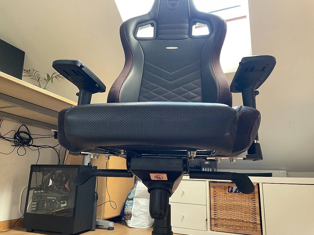 Sedie: Gamingstuhl Noblechairs EPIC – Usato da Basel venduto da Surferdude7 4