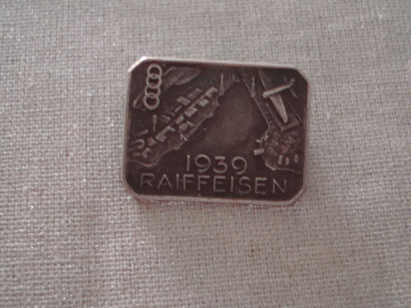 Plaketten & Abzeichen: Abzeichen - Raiffeisen - 1937 – Gebraucht aus Neuenegg von flohcante
