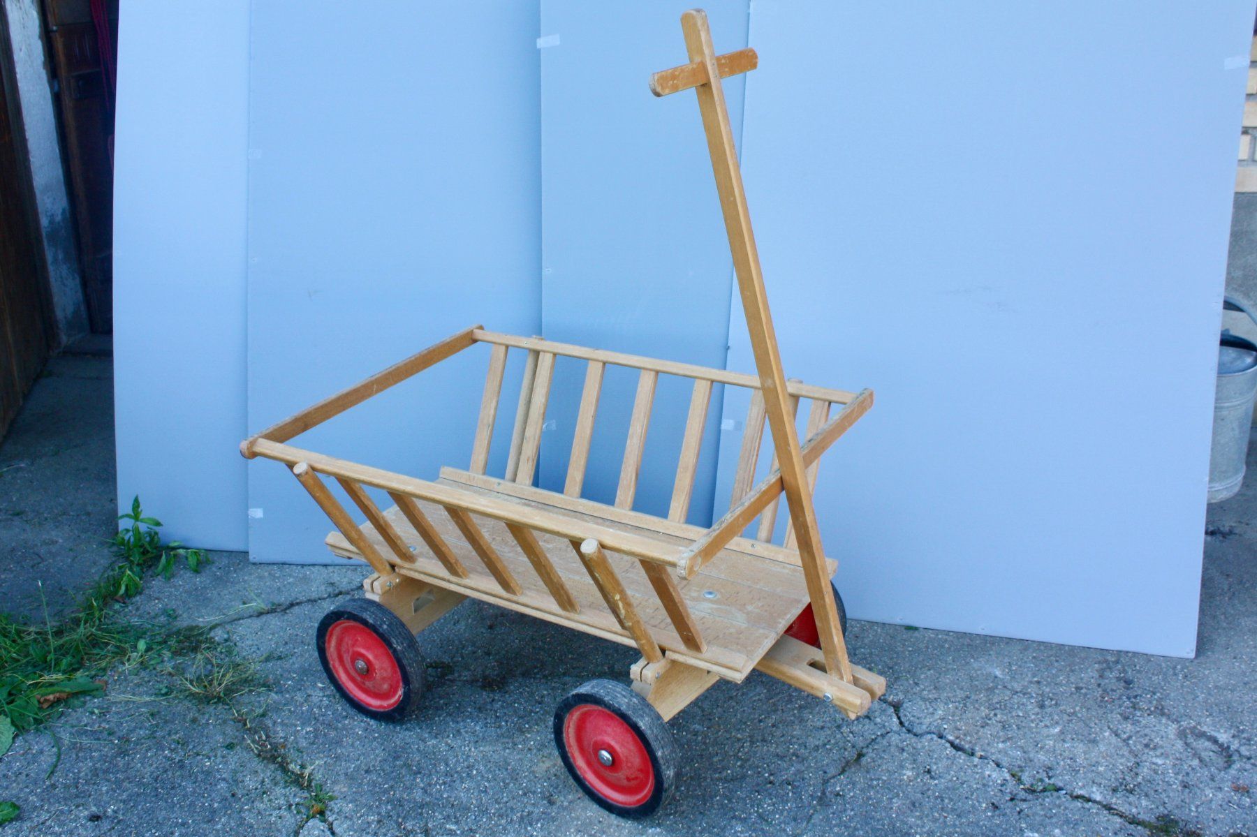 Articoli in legno: Leiterwagen Massivholz – Usato da Altstätten SG venduto da alpalfa 1