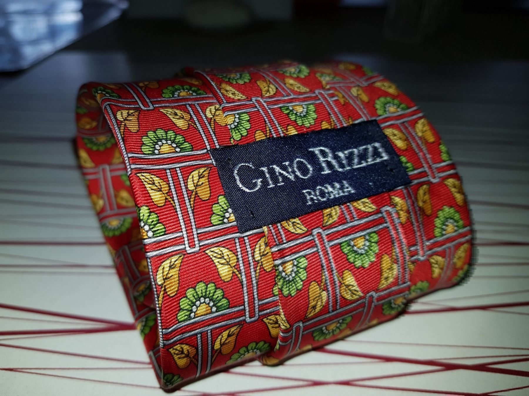 Cravatte: GINO RIZZI Cravate en soie / Seiden Krawatte – Usato da Cossonay-ville venduto da Super-Price-Quality 3