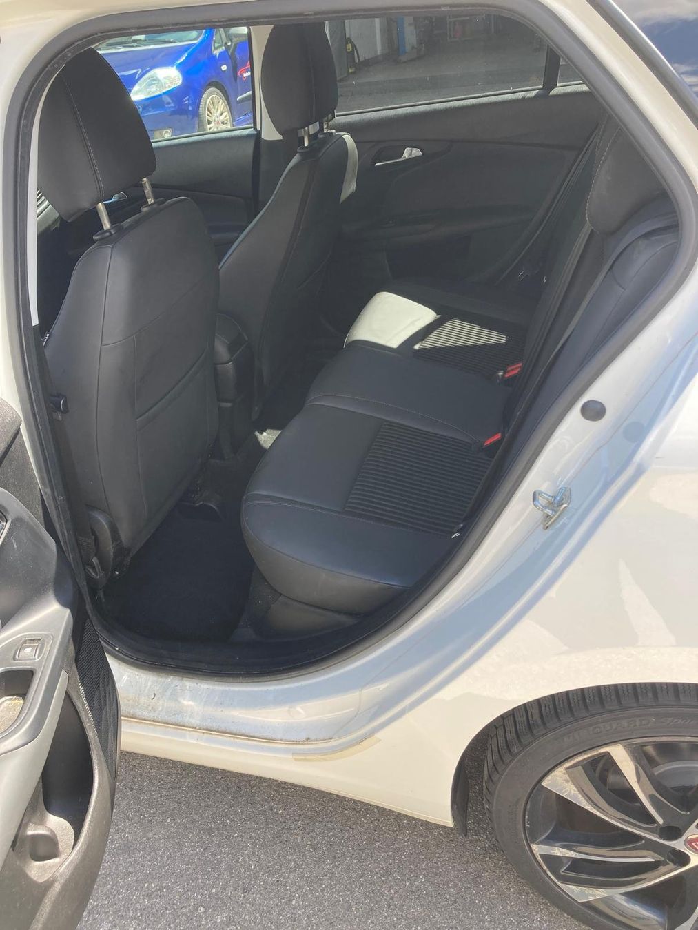 Fiat Automobili: Fiat Tipo 1.6 JTD SW – Usato da Frauenkappelen venduto da Autohaus-Bern 7