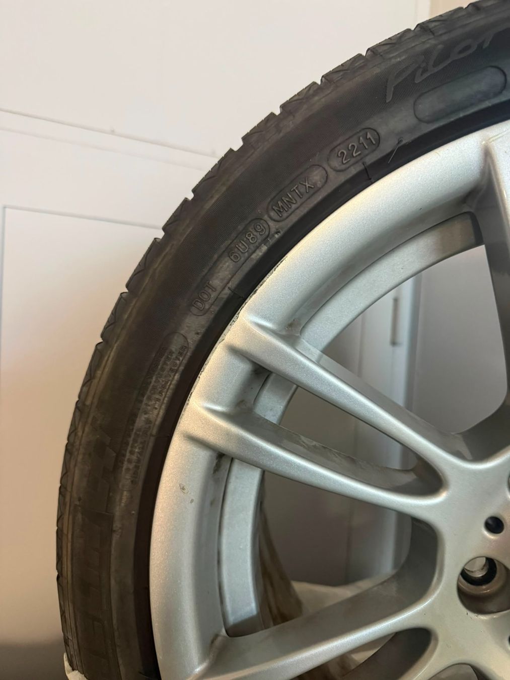 BMW Pneumatici & Ruote complete: BMW M3 E92 / E93 Winterkompletträder 18 Zoll – Usato da Root venduto da Kevin_Leandro 5