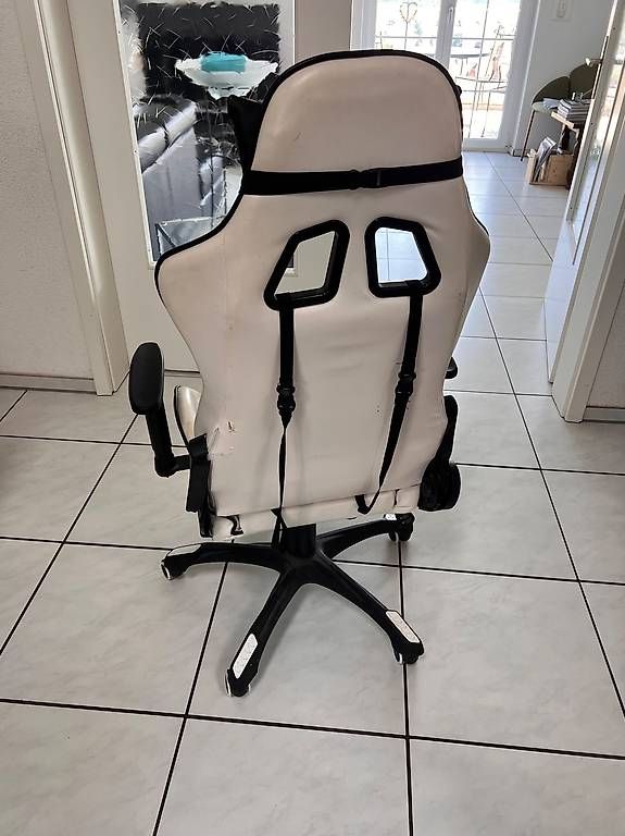 Stühle: Gaming chair – Gebraucht aus Oberbuchsiten von Djunker 1