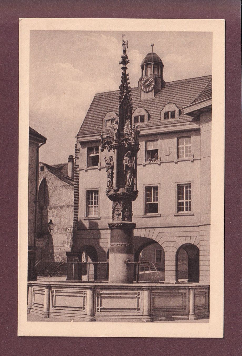Cartes postales: BASEL - Fischmarktbrunnen – D'occasion à Pully par nicecards