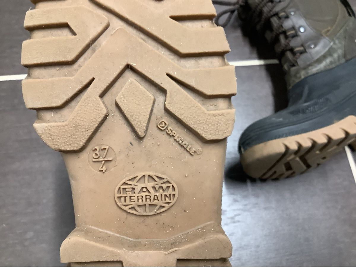 Scarpe per ragazzi: Winterstiefel Spirale Raw Terrain Gr. 37 – Usato da Brugg AG venduto da Sweety_pie 5