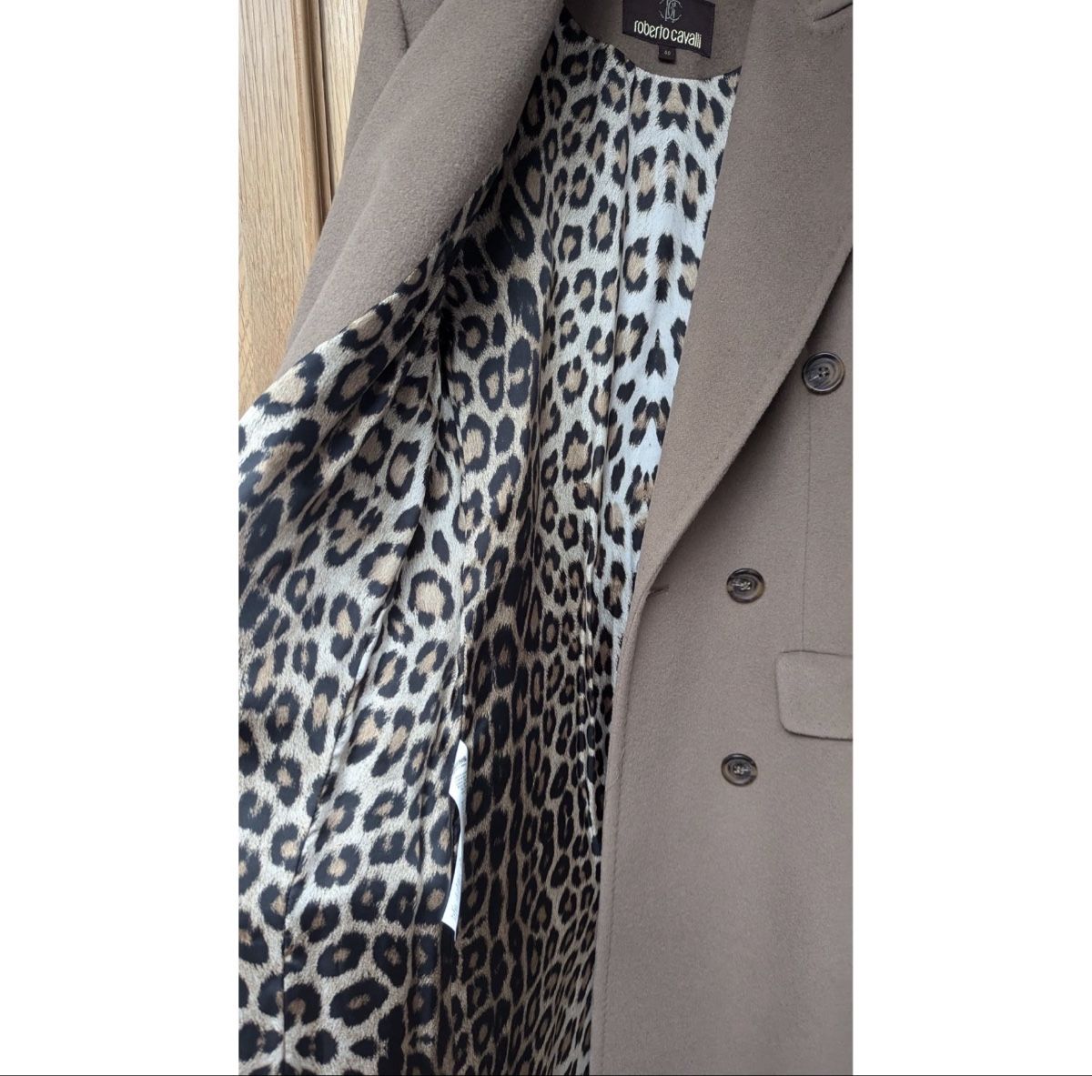 Roberto Cavalli Cappotti: Brand new Roberto Cavalli coat – Nuovo e nell'imballaggio originale da Uznach venduto da ger_7gvr 3