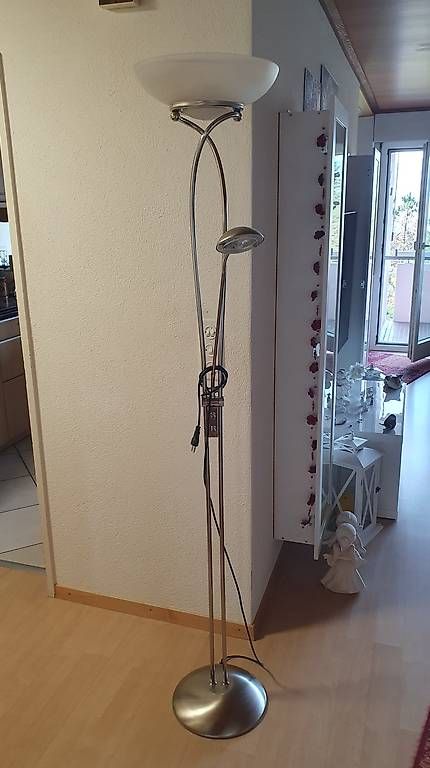 Lampade: Stehlampe mit zwei Leuchten – Usato da Männedorf venduto da Mis_nl7l 1