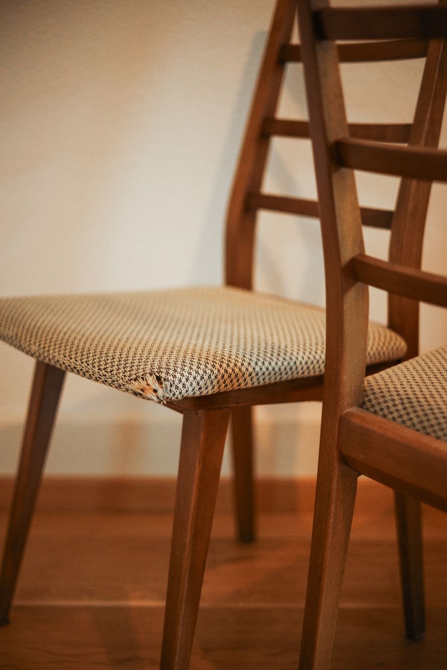 Sedie: 2 restaurierte Vintage-Stühle – Usato da Bern venduto da QualitySecondHand 4