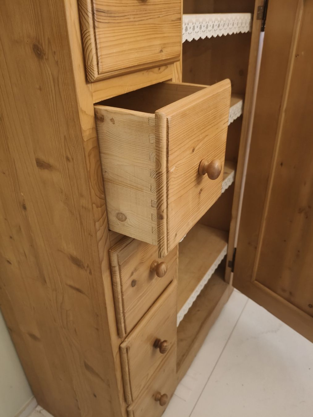 Schränke: Bauernschrank Massivholz – Gebraucht aus Zwingen von inf_2blh 3