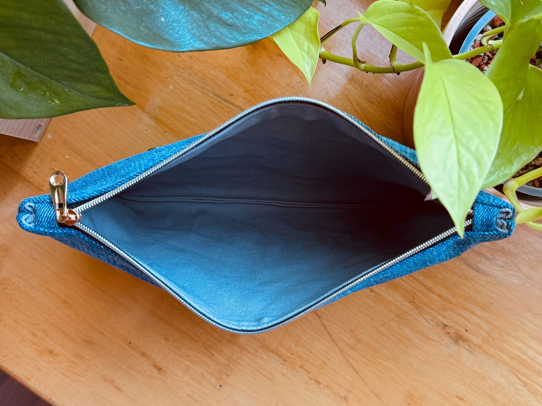 Borse: Handgemachte Denim-Clutch – Nuovo e nell'imballaggio originale da Wald ZH venduto da 2kndPlant 2