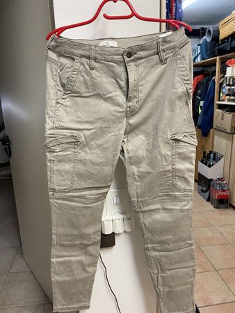 Pantaloni cargo H&M taglia 42, colore beige