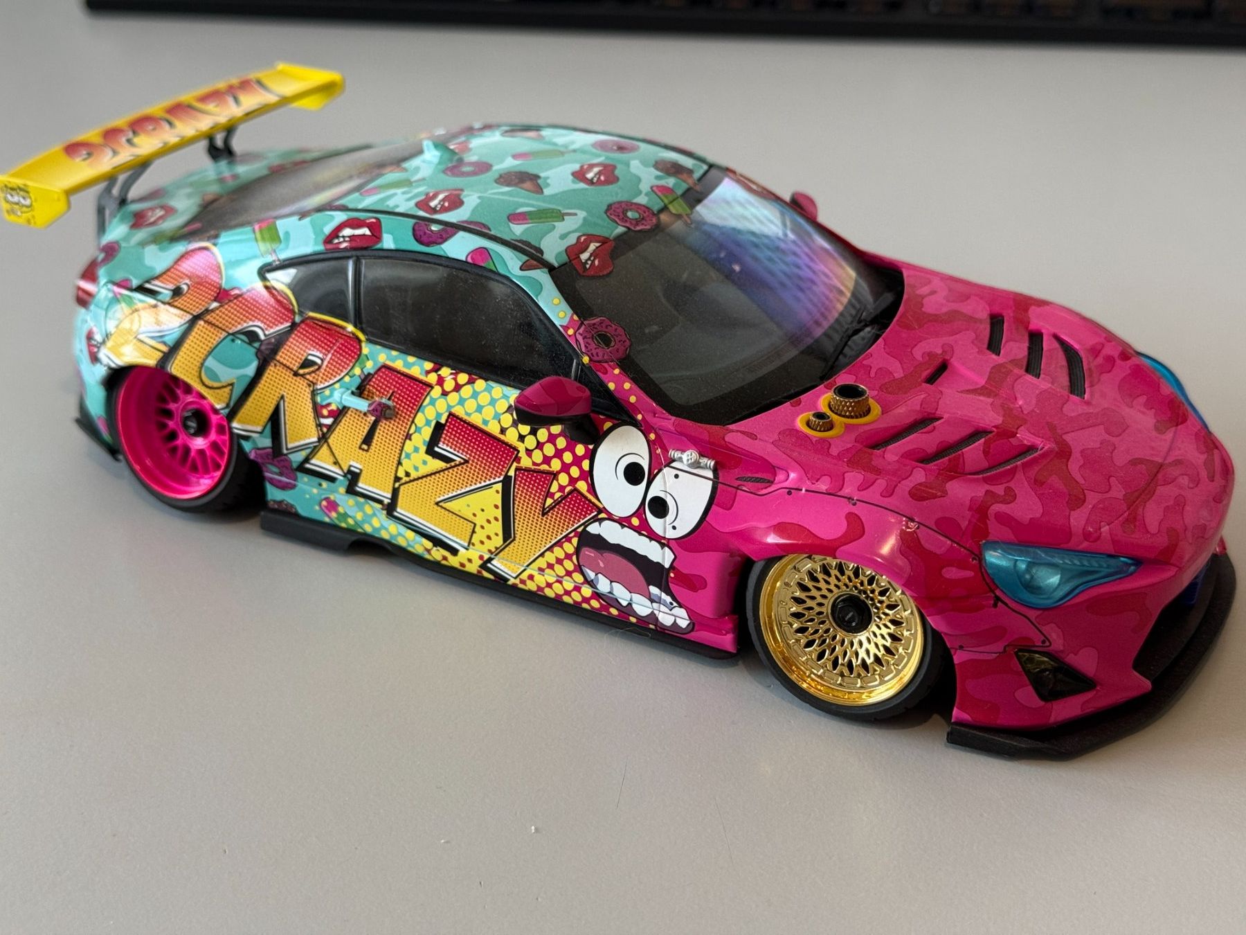 Minichamps Modellautos: JP Performance 2CRAZY 1:18 Modellauto KRAEMO mit OVP – Neu (gemäss Beschreibung) aus Frieswil von papagei9