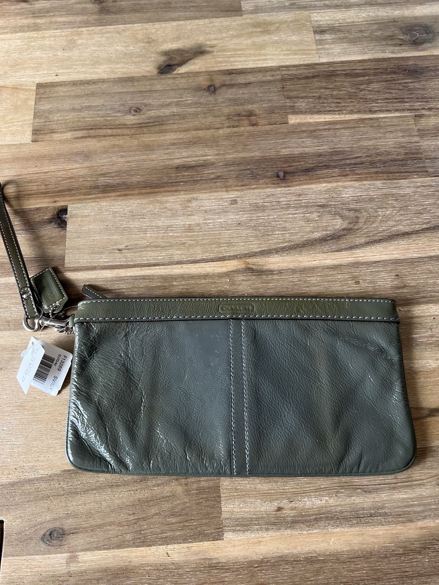 Coach Taschen für Damen: Coach Clutch Neu (defekt) – Defekt aus Triesen von bubita 1