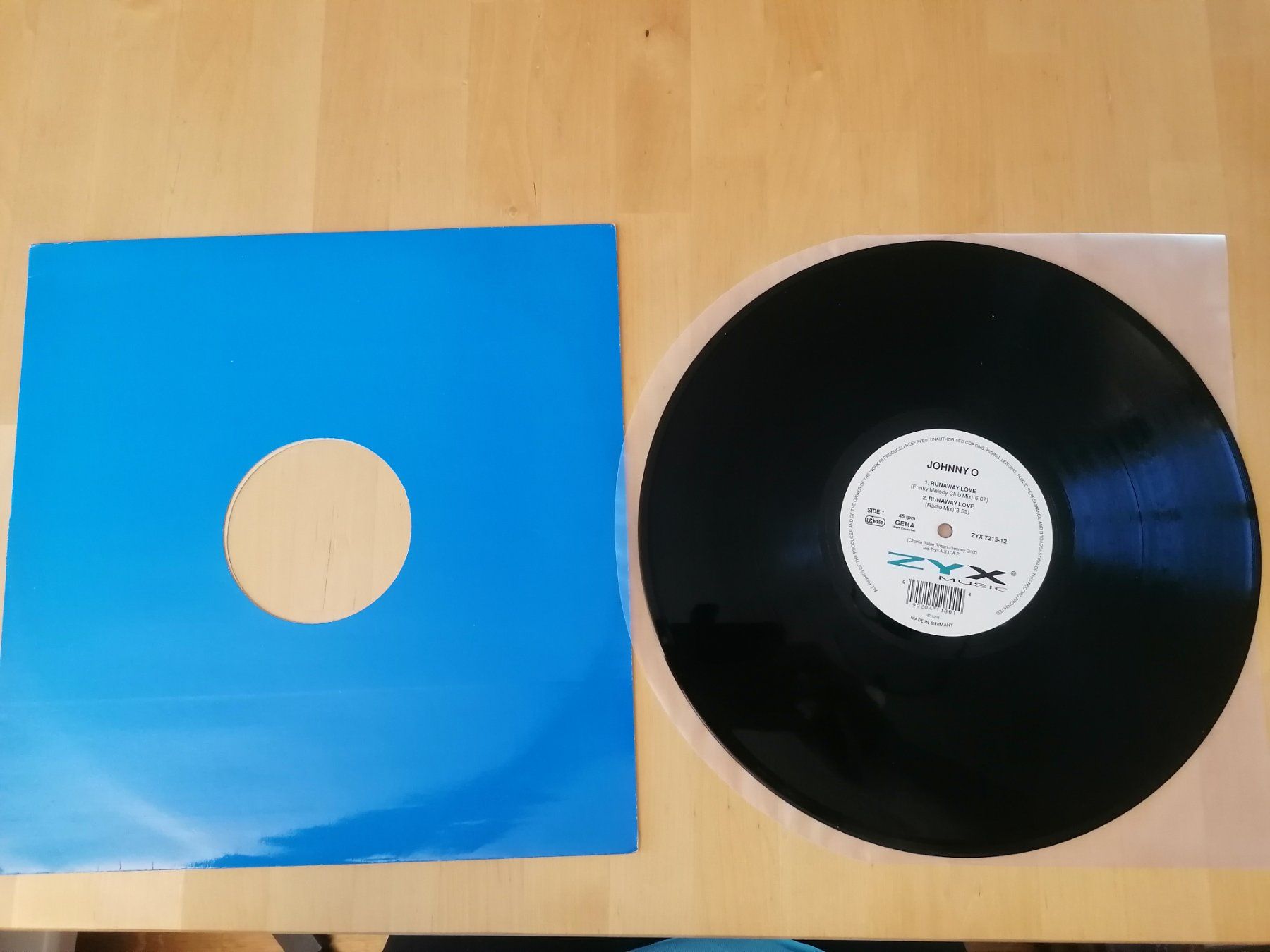 Schallplatten: Johnny O – Runaway Love – Gebraucht aus Emmenbrücke von WintoWin