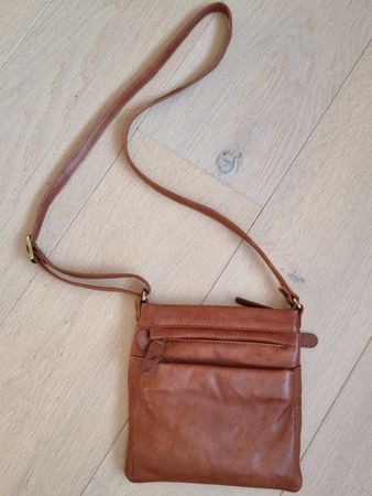 Kleine Leder Umhängetasche Schultertasche Nika