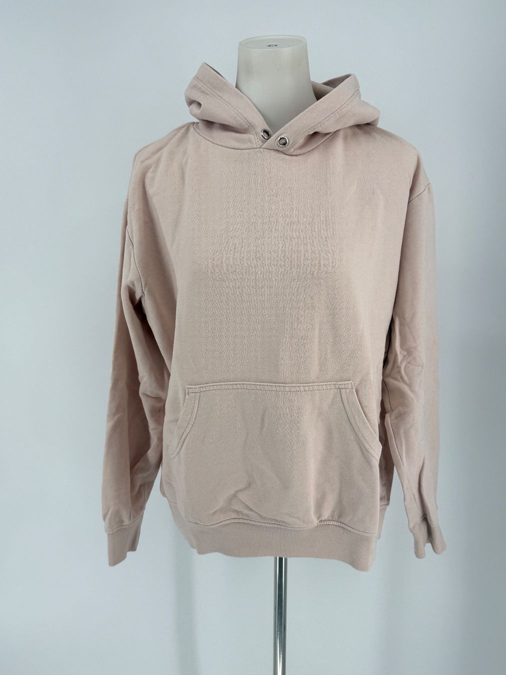 H&M Pulls & Sweat-shirts: Hoodie/ Kapuzenpullover Gr. M von H&M – D'occasion à Auenstein par moin.