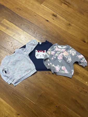 3 leichte Pulli Mädchen Gr 98  (3 Jahre ) Top Zustand