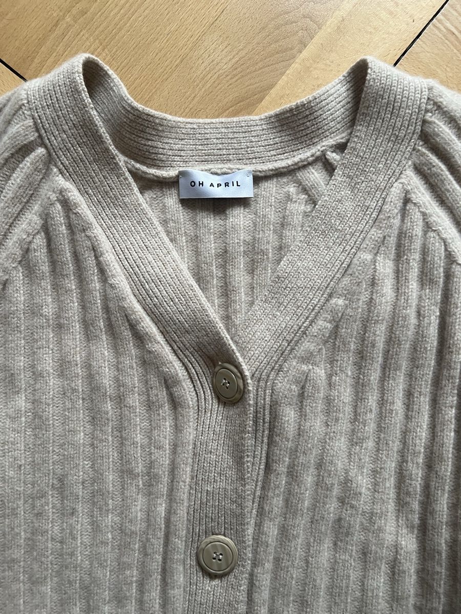 Maglioni & Felpe: Oh April Strickjacke, Ruby Boxy Cardigan Sand, Grösse S – Usato da Zürich venduto da romcam 3