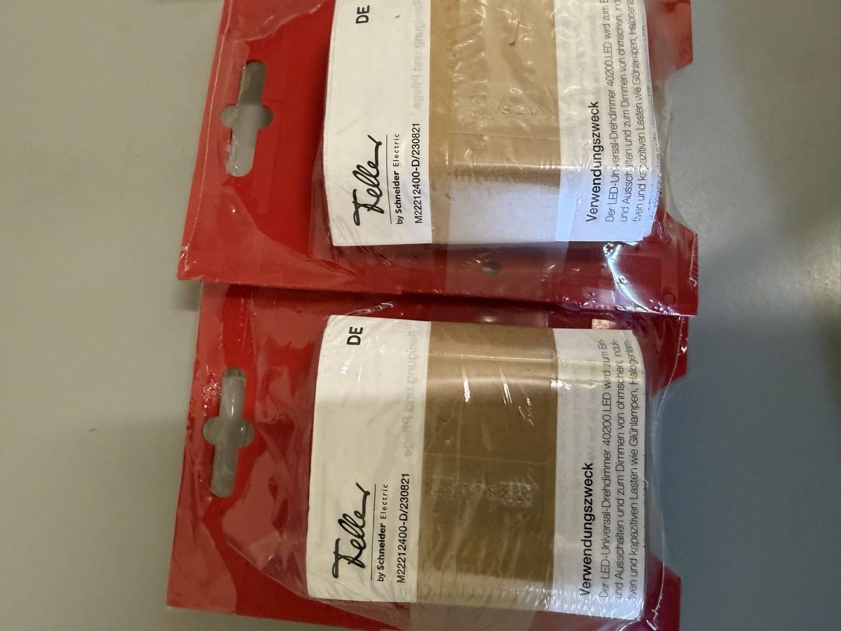 Feller Interruttori: Led Universall dimmer mit licht linse  – Nuovo e nell'imballaggio originale da Zürich venduto da papaplatte 3