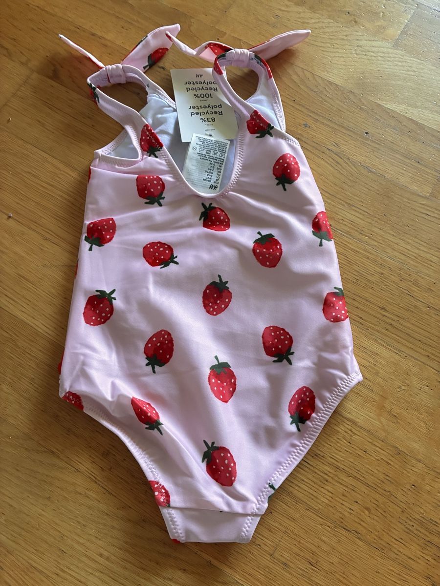 H&M Costumi da bagno & Bikini: Schönes Badekleid Gr. 110/116, Neu – Nuovo (secondo la descrizione) da richterswil venduto da lunamarie001 1
