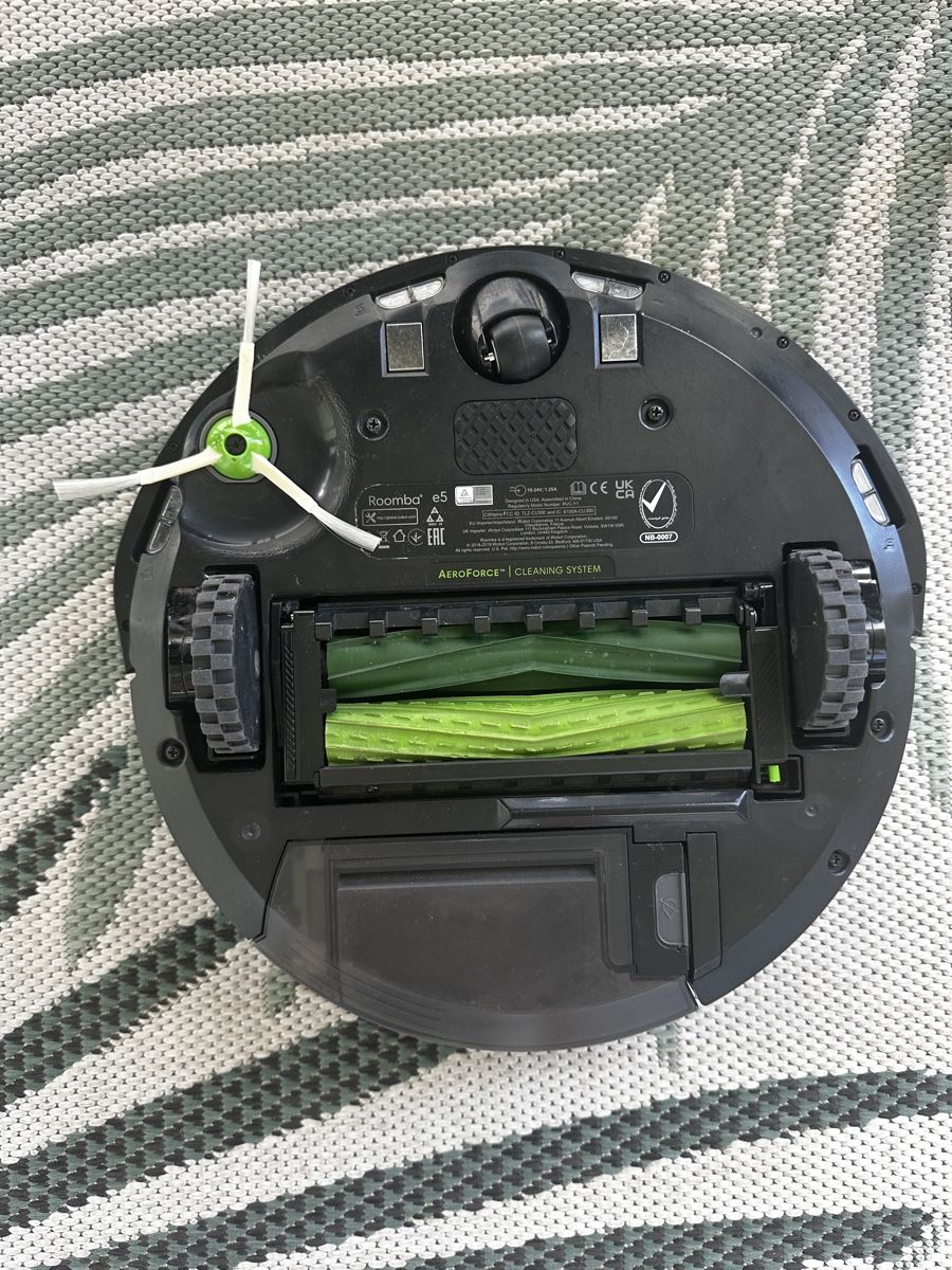 Irobot Aspirapolveri & Accessori: Saugroboter iRobot Roomba i5 gebraucht – Usato da Horgen venduto da jul_pc5g 1