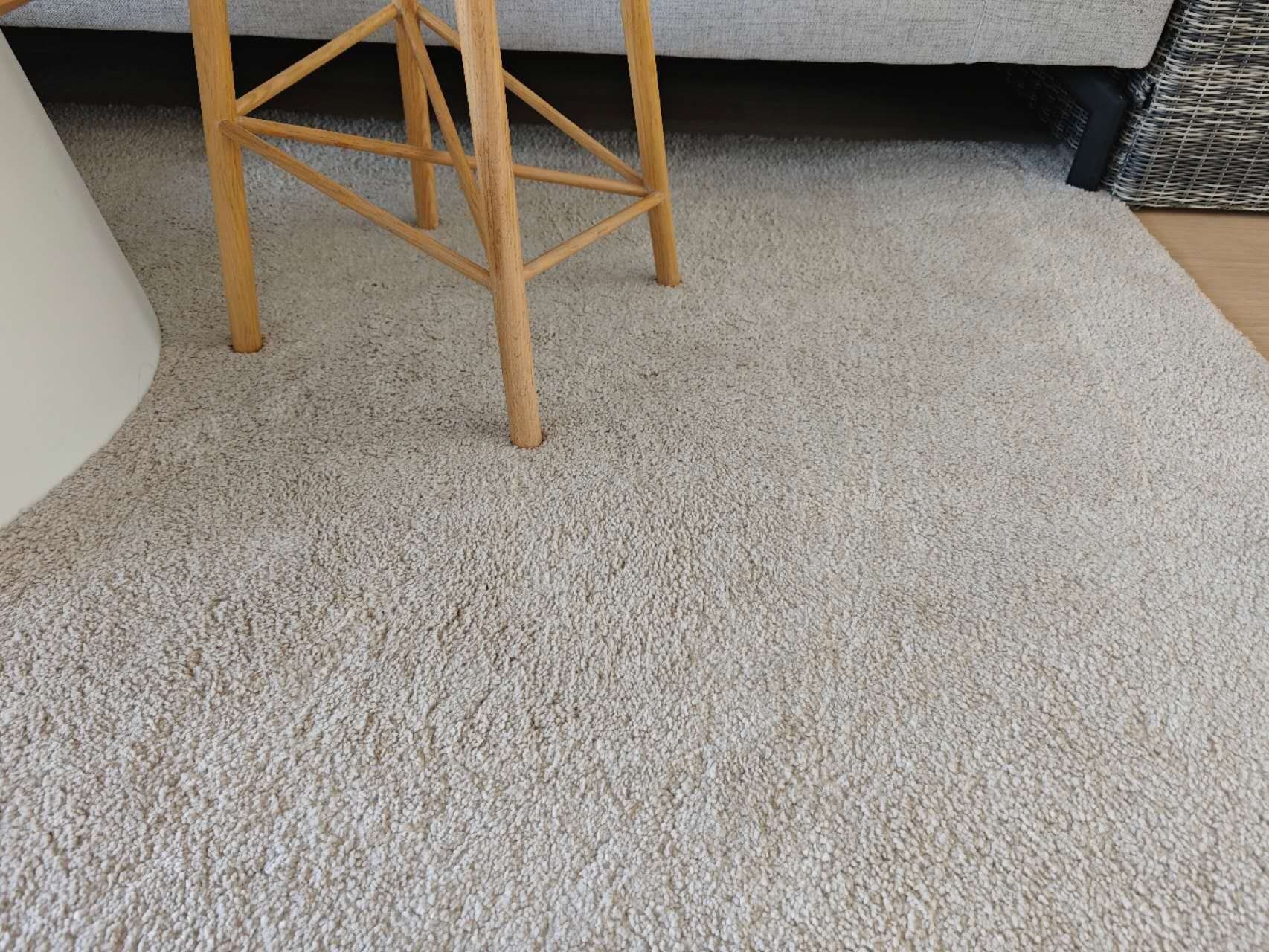 Tappeti: Cosy Rug - Perfect for Cold Winter Days – Usato da Zürich venduto da yul_7ccq 3