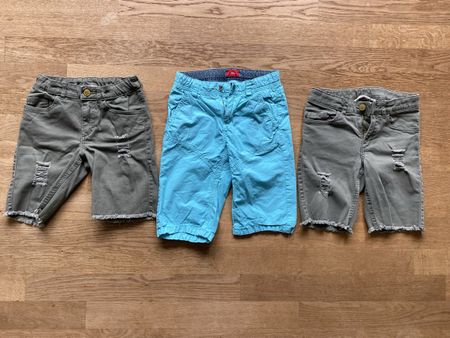 Kurze Hosen 140