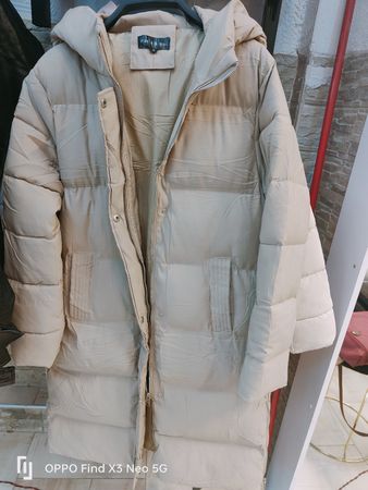 Manteau doudoune beige à capuche, neuf avec étiquette