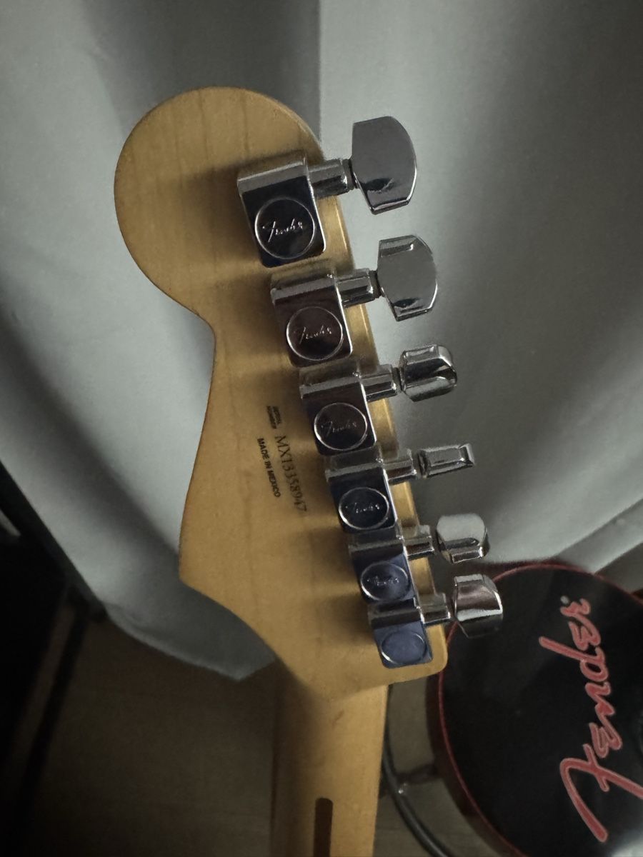 Fender Strumenti musicali: Fender stratocaster standard – Nuovo (secondo la descrizione) da Corbeyrier venduto da ant_2r6l 4