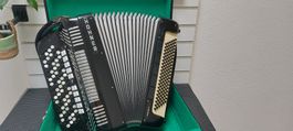 Hohner Fortuna IV 120 Bass C-Flachgriff 4-chörig inkl.koffer