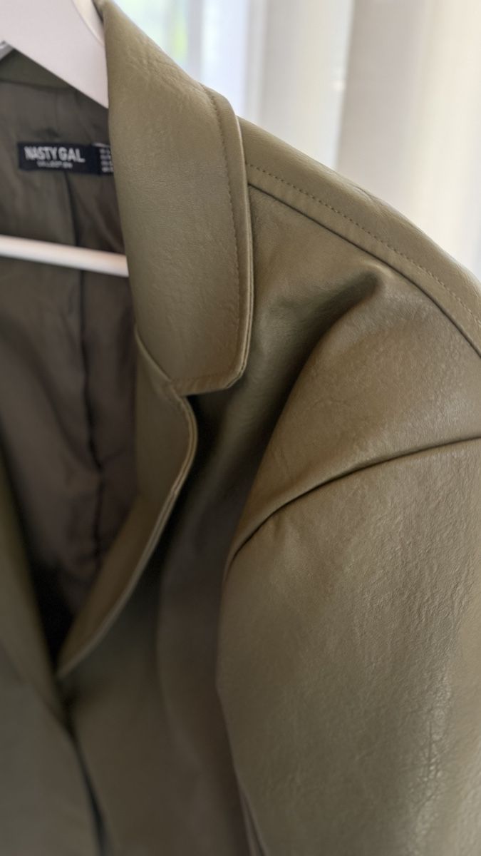 Giacche: Nasty Gal Blazer - Olivgrün – Usato da Solothurn venduto da D.FloLu 1